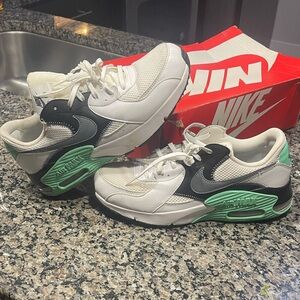 Nike Kids Air Max White and Mint Sneakers